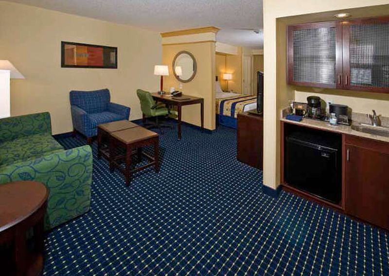 Springhill Suites Columbus Bagian luar foto